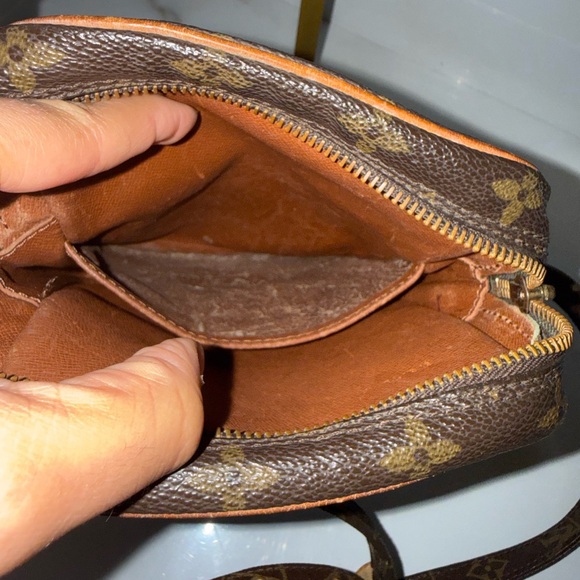 LV Monogram Danube PM vintage Crossbody Bag - Picture 10 of 14